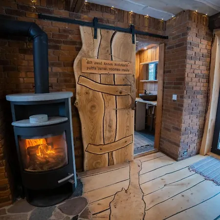 Puhketalu בית נופש *